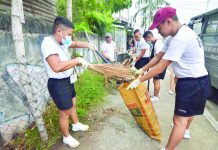 Make cleanliness a way of life, Ilonggos urged Volunteers from the Bureau of Jail Management and Penology join the province-wide cleanup drive dubbed “Limpyo Iloilo” on Friday. The activity promotes culture and character of cleanliness, and spirit of volunteerism among Ilonggos, says Gov. Arthur “Toto” Defensor Jr. IAN PAUL CORDERO/PN