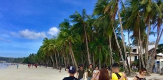 Acting Malay Mayor Frolibar Bautista issues Executive Order No. 004 series of 2020 that suspends entry of travelers in the province with history from China and its administrative region within the last two on Feb. 6. PNA