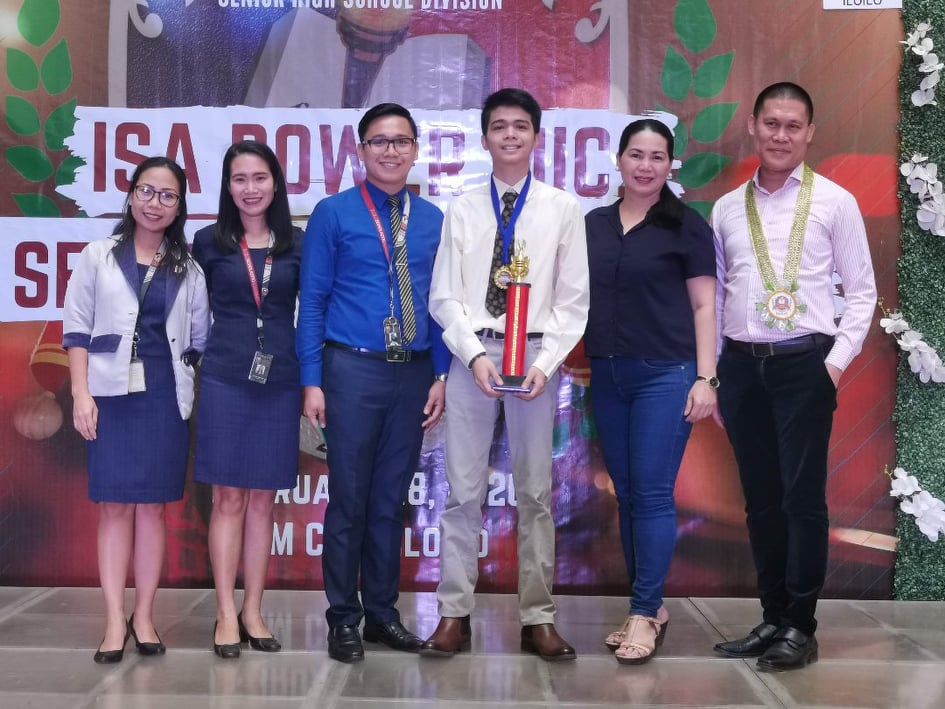 1st place – Vincent Villanueva on his topic “Like a Bridge Over Troubled Water”