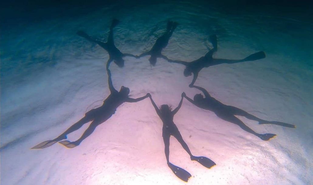 Also known as skin diving, freediving involves plunging into sea depths sans heavy breathing apparatus – like scuba gear.