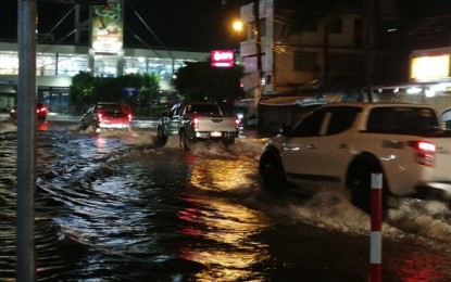 Biz group pushes for Bacolod hazard map review, update A flooded road in front of a major shopping mall at the Reclamation Area of Bacolod City on the night of March 6, 2020. The Metro Bacolod Chamber of Commerce and Industry on Wednesday pushed for a review and updating of the city’s hazard map in the wake of the recent torrential rains that brought floods to many areas of the city. PNA BACOLOD