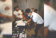 P240-K ‘shabu’ seized An antidrug officer inspect items seized from Bobby Palomo; Erikson Cordova, John Paul Guzon; Kube Salaza; and Jonathan Salcedo, who were nabbed in an entrapment operation in Barangay 8 Bacolod City on March 23. POLICE STATION 2/BCPO