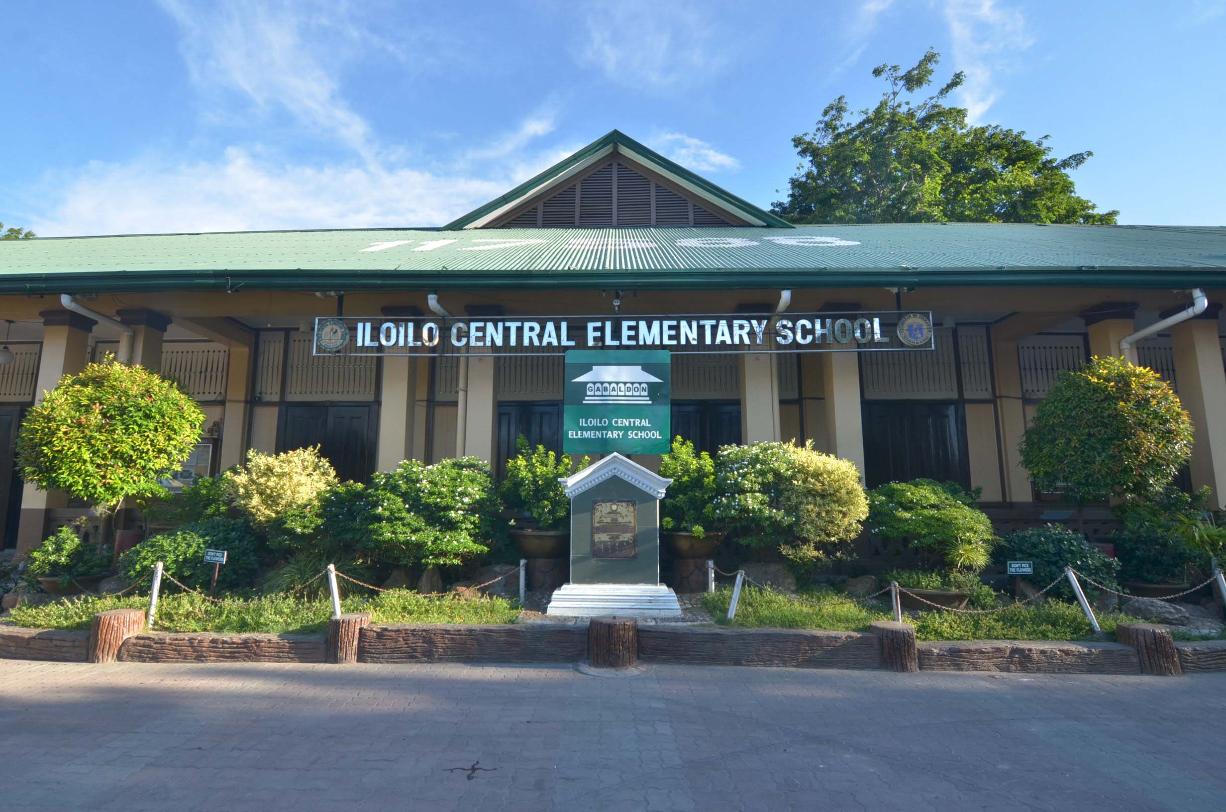 2 schools to house suspected COVID19 cases