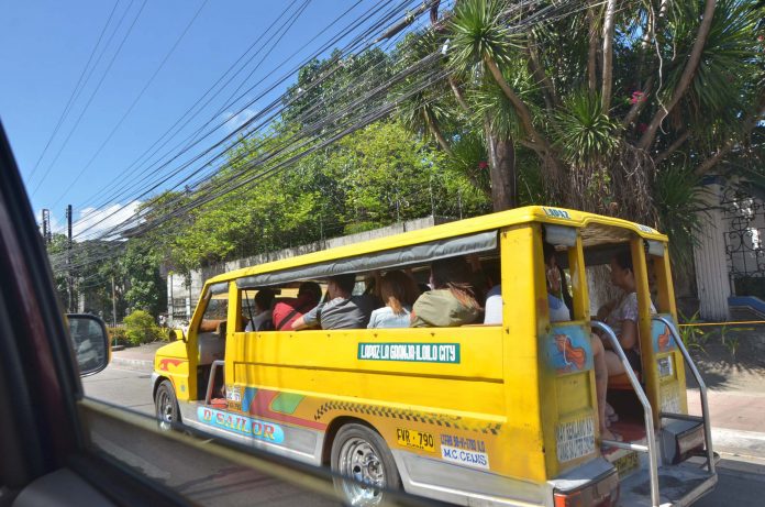 Jeep Iloilo City PHOTO BY IAN PAUL CORDERO/PN
