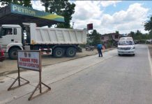 Calinog closes border with Lambunao The municipality of Calinog, Iloilo has closed its border with Lambunao town following the confirmation that a resident of Lambunao tested positive for the coronavirus disease 2019. The municipality, and the whole province of Iloilo for that matter, is under an enhanced community quarantine to stop the spread of the disease. IAN PAUL CORDERO/PN