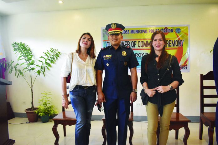 Major Benjo Clarite This capital town has a new Officer-in-Charge Chief of Police. Major Benjo Clarite (center) takes over the role and responsibilities of his predecessor Lieutenant Colonel Marc Anthony Darroca during a turn-over of command ceremony in the San Jose municipal polices station’s conference room on March 4. ANTIQUE POLICE PROVINCIAL OFFICE PNP-PRO6