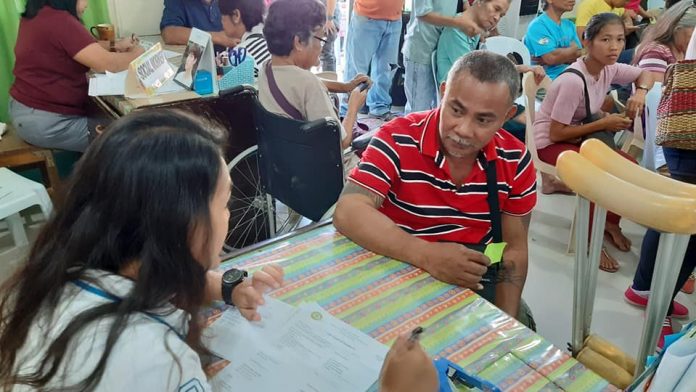 35 Antique PWDs assessed for free prosthesis This person with disability gets assessed by a health officer in order to be given free prosthesis. The two- day prosthesis assessment activity was done through the initiative of Gov. Rhodora Cadiao. PSWDO-ANTIQUE