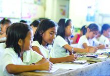 No Iloilo schools for pilot face-to-face classes All schools should consider opening classes late in September, according to the Inter-Agency Task Force for the Management of Emerging Infectious Diseases. UNTV NEWS