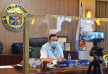 THE BUCK STOPS HERE. “Allegations made on social media platforms about exempting others in the protocol are completely false in every respect. However, this incident has taught us to be more vigilant, as some of our personnel carrying essential goods and equipment may be infected by the virus,” says Mayor Jerry Treñas of Iloilo City. IAN PAUL CORDERO/PN