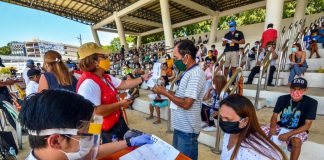More Iloilo City beneficiaries of the national government’s Social Amelioration Program get their cash assistance from the city government’s social welfare personnel at the Iloilo City Freedom Grandstand. The city government has until May 10, 2020 to complete the distribution of the monetary aid. IAN PAUL CORDERO