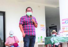 Guimaras still COVID-free, says guv Gumarin Gov. Samuel Gumarin says the island of Guimaras being free from coronavirus disease 2019 can be credited to the anticipation and measures undertaken by its provincial government. Guimaras, which is considered as “low-risk” by the national government in the spread of the virus, is under general community quarantine until May 15. GUIMARAS IO