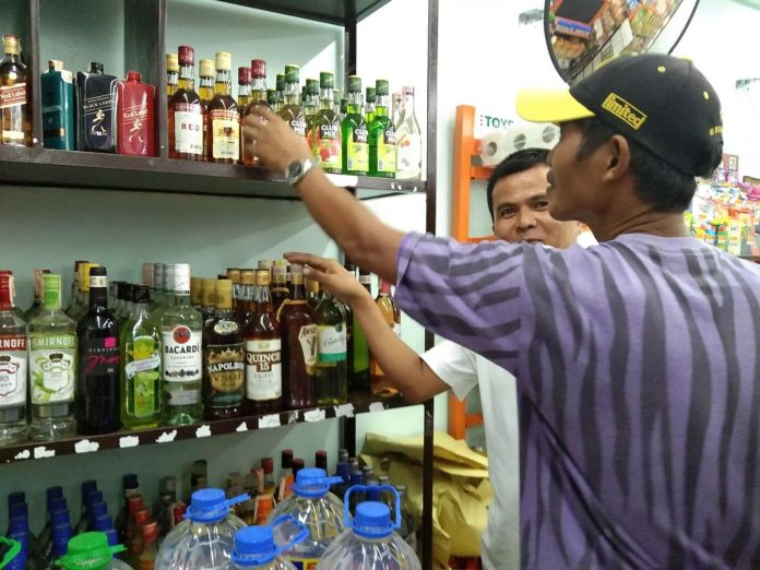 Only persons of legal age can buy alcoholic beverages in Iloilo City, but they have to present a valid identification card to sellers.