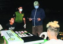 ‘Marijuana’ seized in Btac. Nuevo Antidrug personnel conducts inventory of items seized from Rochlem Anthony Gonzales and Rowin Fiscal, who were nabbed in an entrapment operation in Barangay Ilaud Poblacion, Barotac Nuevo, Iloilo on July 14. PDEA REGIONAL OFFICE VI FB