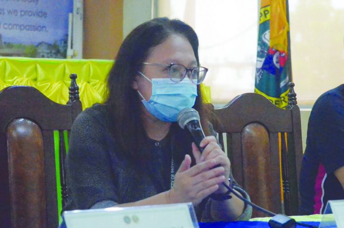 Dr. Stephanie Abello, chief pathologist of the Western Visayas Medical Center sub-national laboratory, says the lockdown of the hospital’s four areas was lifted yesterday afternoon. IAN PAUL CORDERO/PN