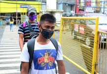 ‘Don’t reuse disposable facemask’ Latest scientific advice has been shifting in favor of masks as evidence emerges that SARS-CoV-2, the virus that causes the coronavirus disease 2019, may be airborne and could spread via tiny particles suspended in the air as well as larger droplets from coughs or sneezes. IAN PAUL CORDERO/PN