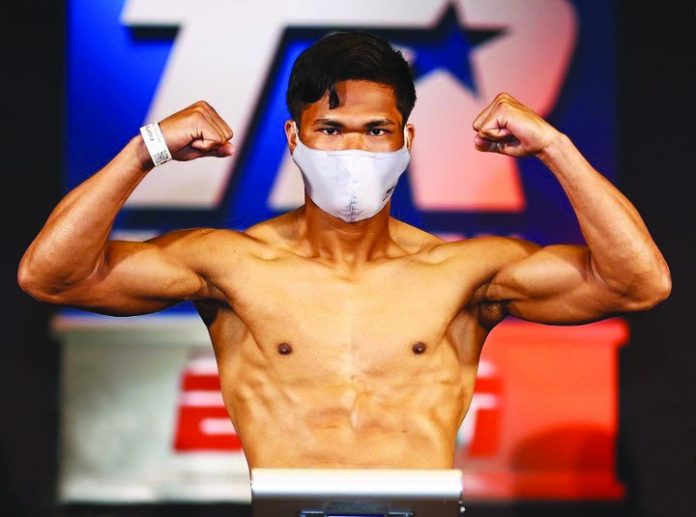 Reymond Yanong Negrense welterweight boxer Reymond Yanong will aim for a second straight victory at the expense of American Genaro Gamez at the MGM Grand Garden Arena in Las Vegas, Nevada, United States today. Yanong will be entering the ring with an 11-5-1 win-loss-draw record (9 KOs). TOP RANK