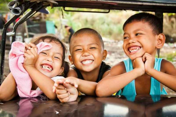 philippine-children-laughter-800x533