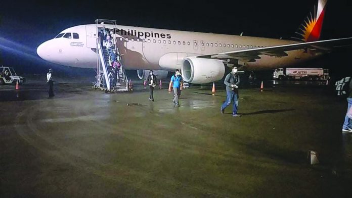 The Civil Aviation Authority of the Philippines has prohibited passengers from bringing a send-off party inside the Bacolod-Silay Airport in Silay City, Negros Occidental. The Civil Aviation Authority of the Philippines has prohibited passengers from bringing a send-off party inside the Bacolod-Silay Airport in Silay City, Negros Occidental. This is incompliance with health protocols to curb the spread of coronavirus disease 2019. PNA