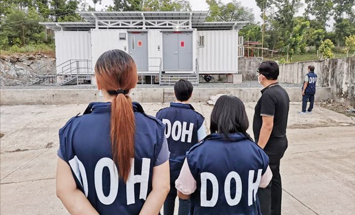 DOH inspects mobile lab in Roxas Personnel from the Department of Health and Research Institute for Tropical Medicine (RITM) inspect the newly-installed coronavirus mobile testing laboratory in Roxas City, Capiz on Sept. 15. UPOD KITA RONNIE DADIVAS/FB