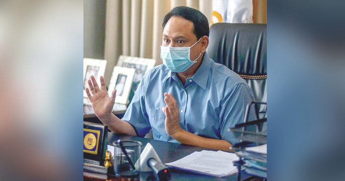 Iloilo Gov “We will make the appropriate representation for the families,” says Gov. Arthur Defensor Jr. of Iloilo. IAN PAUL CORDERO / PN