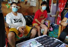 ‘Pushers’ fall in Molo; P50-K ‘shabu’ seized Drug suspects Vergilio Hilario, 47, and Janny Palomar, 21, sit handcuffed after they were nabbed in an entrapment operation in Barangay North Baluarte, Molo, Iloilo City on Sept. 9. IAN PAUL CORDERO/PN