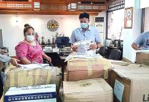 DOH, OPAV donate PPE to Roxas City COVID lab Local officials of Roxas City, Capiz led by Mayor Ronnie Dadivas receive personal protective equipment donations from the Department of Health 6 and the Office of Presidential Assistant for the Visayas (OPAV) on Sept. 22. UPOD KITA RONNIE DADIVAS/FB
