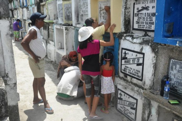 cemetery pic The living should find other ways to honor their dearly departed this November. Cemetery visits in Iloilo City are prohibited due to the coronavirus pandemic. PN FILE