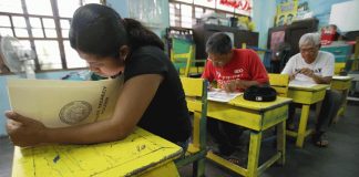 Comelec executive director Bartolome Sinocruz says contingency measures are being planned, including the possible holding of the polls for two days: “Holding of elections will be for two days para ma-regulate ‘yung boboto. Some precincts will vote on the first day, some will be on the second day.” ASSOCIATED PRESS VIA DHAKA TRIBUNE