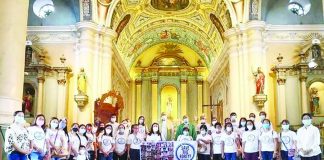NOT LOSING HOPE Families of missing Ilonggo seafarers gather at the Jaro Metropolitan Cathedral in Jaro, Iloilo City. Archdiocese of Jaro, Commision on Social Communications/FB