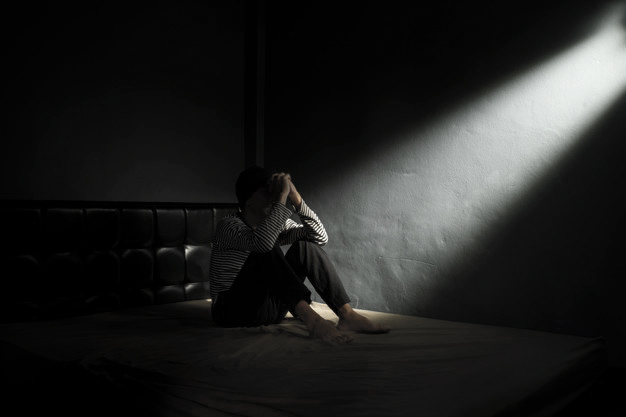 sad man - FREEPIK
