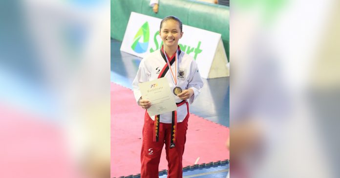 Elisha Venice Aguilar captures bronze in the blackbelt juniors women. Elisha Venice Aguilar captures bronze in the blackbelt juniors women.