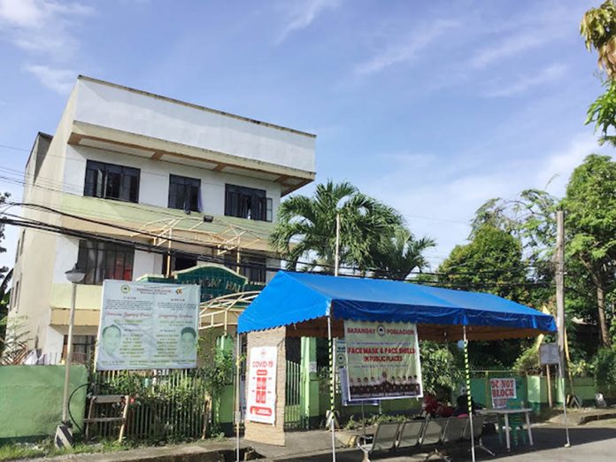 The Poblacion barangay hall in Kalibo, Aklan was placed on COVID-19 lockdown starting October 13 until further notice. BOY RYAN ZABAL The Poblacion barangay hall in Kalibo, Aklan was placed on COVID-19 lockdown starting October 13 until further notice. BOY RYAN ZABAL