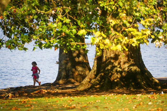 britain A girl runs in Hyde Park, London, Britain Sept. 16, 2020. HANNAH MCKAY/REUTERS