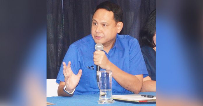 defensor “Our schools must have easy access to clean water for the new normal,” says , Gov. Arthur Defensor Jr. of Iloilo.