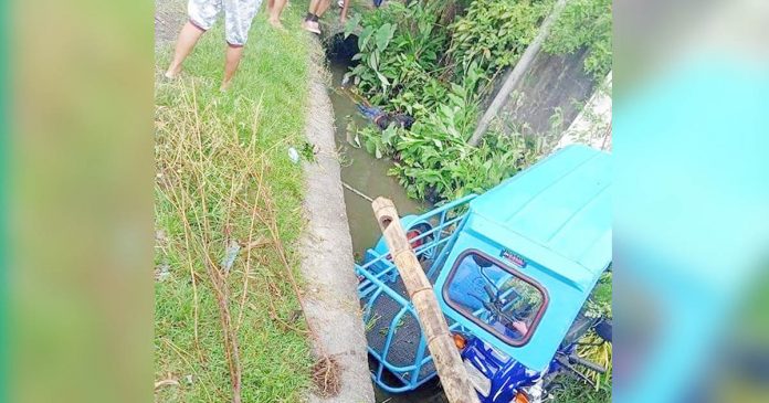 delivery boy gunned down The 23-year-old Aljun Sadje’s tricycle fell off into a drainage canal after he was fatally shot by two motorcycle-riding gunmen in Barangay Cubay South, Bugason, Antique. STEPHEN LOUIE CHECA/PN