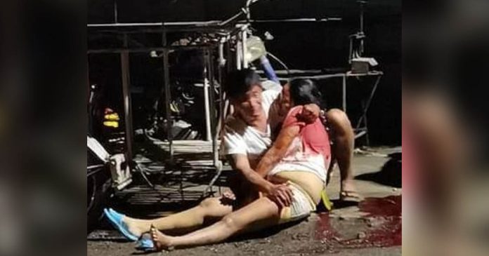 fish vendor shot A concerned citizen comes to the rescue of this bloodied fish vendor shot by a still unidentified assailant in Barangay District 3, Sibalom, Antique. PHOTO FROM FACEBOOK