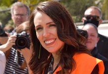 New Zealand Prime Minister Jacinda Ardern visits a building site in Auckland, New Zealand, Oct. 2, 2020. AAP IMAGE/BEN MCKAY VIA REUTERS