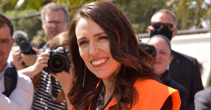 nz New Zealand Prime Minister Jacinda Ardern visits a building site in Auckland, New Zealand, Oct. 2, 2020. AAP IMAGE/BEN MCKAY VIA REUTERS