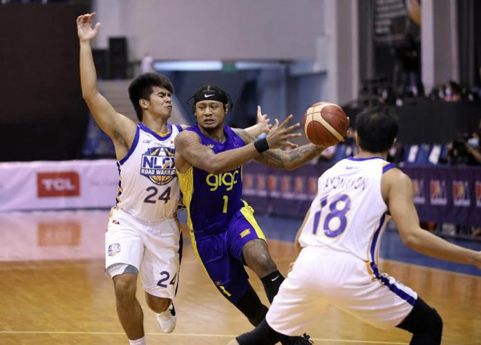 pba TNT Tropang Giga’s Bobby Ray Parks Jr. bumps into Ilonggo Kiefer Ravena of NLEX Road Warriors during their 2020 PBA Philippine Cup match at the AUF Sports Arena and Cultural Center in Pampanga on Thursday night. PBA PHOTO