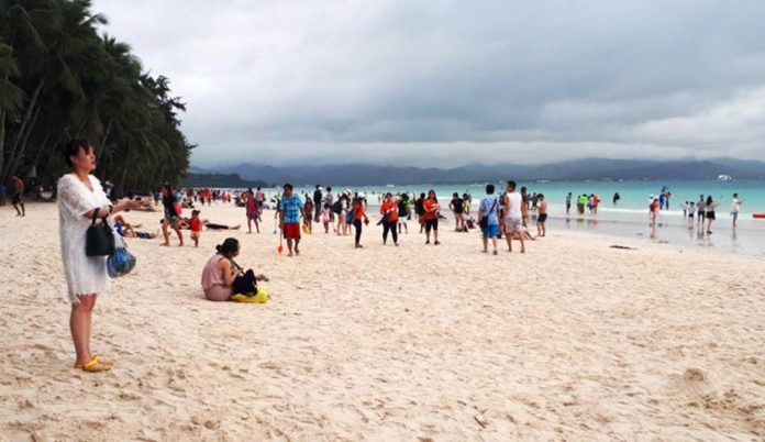Resort owners lament that many of their guests cancelled their bookings due to the RT-PCR testing pre-entry requirement. PIA