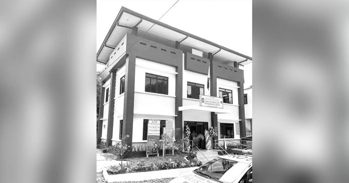 Police Station This is the new police station of Nueva Valencia, Guimaras. Constructed on a 400-square meter lot donated by the local government unit of Nueva Valencia, it cost P5 million.