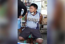 Fish vendor falls in drug buy-bust DENIAL. “Nagtitinda ako ng isda, pinarahan at bigla akong pinusasan ng kapulisan. Hindi ako nagtitinda ng ilegal na druga,” says drug suspect Saul Seneris of Barangay Poblacion, Tangalan, Aklan.