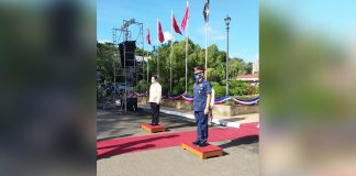 Gov. Arthur Defensor Jr. (left) and Iloilo Police Provincial Office director Colonel Gilbert Gorero lead the flag-raising and wreath-laying ceremonies during the 122nd “Cry of Santa Barbara” in Santa Barbara, Iloilo on Nov. 17, 2020. On Nov. 17, 1898 Ilonggo revolucionarios raised the Philippine flag at the plaza of Santa Barbara, the first such raising outside Luzon. It marked the start of the Ilonggos’ open resistance against Spanish colonizers. PHOTO FROM ‘BALITA HALIN SA KAPITOLYO’