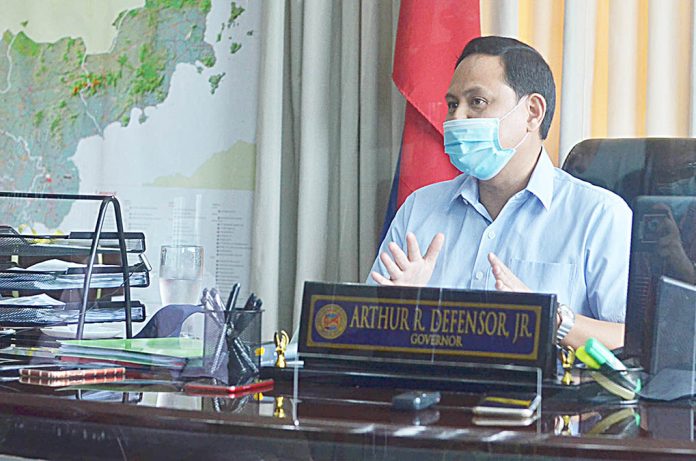 news ime ban “Wala anay sang public gatherings para ma-address naton ang aton weak point,” says Gov. Arthur Defensor Jr. of Iloilo. IAN PAUL CORDERO/PN