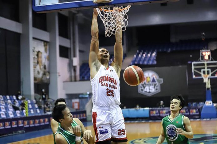 pba Barangay Ginebra San Miguel Kings’ Japeth Aguilar throws down a two-handed dunk. PBA PHOTO