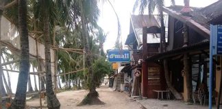 ‘GHOST TOWN’. Where have all the tourists gone? No one can be seen entering, leaving or passing by the popular shopping center D’Mall in Boracay Island which, before the coronavirus pandemic struck, was teeming with tourists all the time. PH PHOTO