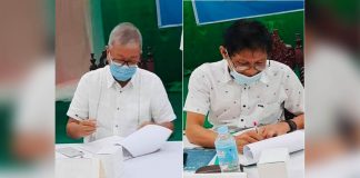 Aklan’s Gov. Florencio Miraflores (left) and Engineer Rory Avance, acting regional manager of the National Irrigation Administration, sign an anti-hunger memorandum of agreement. Though not in photo, heads/representatives of other government agencies joined them in the recent signing of agreement. PHOTO BY WILSON REY/ AKEAN BLOGSPOT.COM