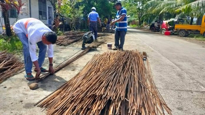 Poor quality steel bars often result to risking lives and properties, according to the DTI. PIA-6 PHOTO Poor quality steel bars often result to risking lives and properties, according to the DTI. PIA-6 PHOTO