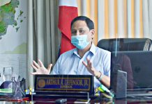 Defensor bares ‘holiday protocols’ “Christmas now is pinasahi,” says Gov. Arthur Defensor Jr. of Iloilo province. IAN PAUL CORDERO/PN