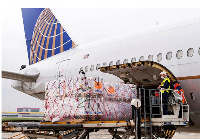 A shipment of Pfizer’s COVID-19 vaccines is unloaded from a United Airlines cargo-only flight from Brussels to O’Hare International Airport in Chicago, Illinois, United States on Dec. 2, 2020. UNITED AIRLINES/HANDOUT VIA REUTERS A shipment of Pfizer’s COVID-19 vaccines is unloaded from a United Airlines cargo-only flight from Brussels to O’Hare International Airport in Chicago, Illinois, United States on Dec. 2, 2020. UNITED AIRLINES/HANDOUT VIA REUTERS